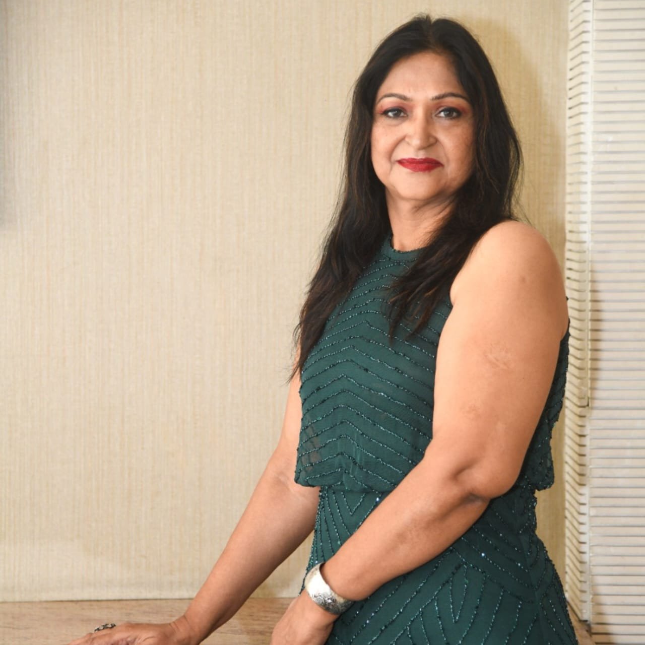 Neena Singh Indian artist known for dynamic narrative paintings… Neena Singh Indian artist known for dynamic narrative paintings...